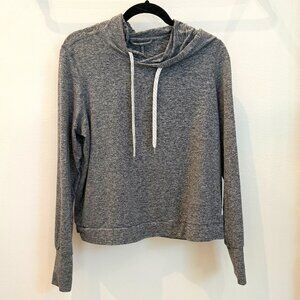 Vuori Halo Essential Hoodie size Large - Heather gray